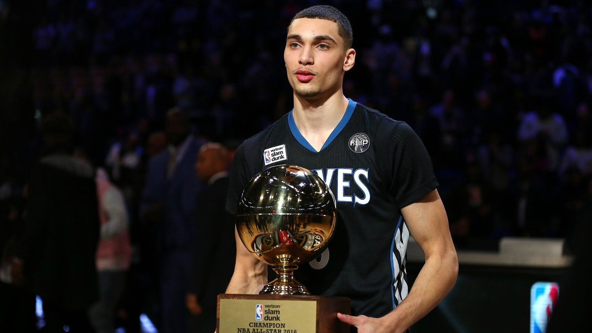 “智慧场馆：全场监测、沉浸体验和智能交互体系成为行业新宠”